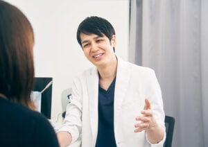 医人ヴォイス　上野御徒町ファラド皮膚科「保険診療と自費診療を掛け合わせ、悩みに誠実に向き合う」を掲載いたしました。