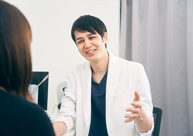 医人ヴォイス　上野御徒町ファラド皮膚科「保険診療と自費診療を掛け合わせ、悩みに誠実に向き合う」を掲載いたしました。